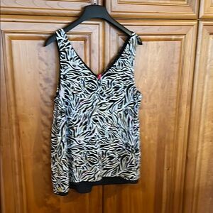 Lilly Pulitzer. Sleeveless reversible Florin Stylish Zebra Print Women's Top